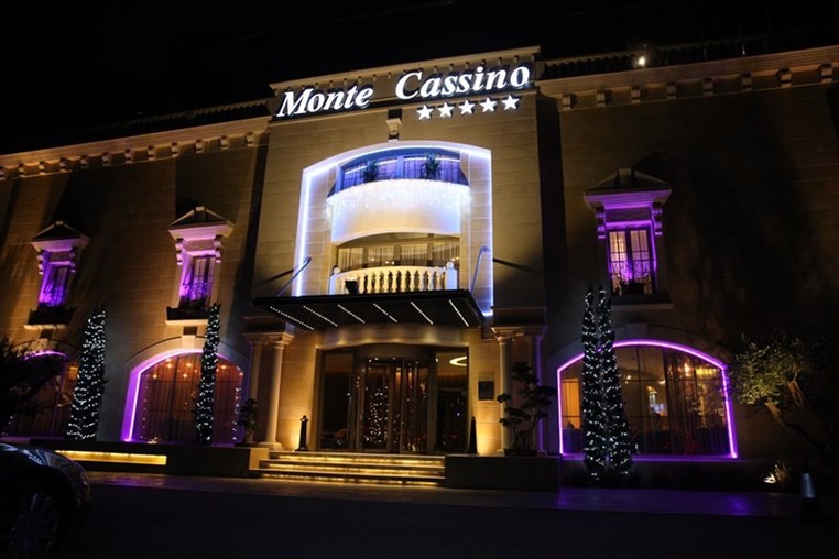 Moules et Frites at Monte Cassino